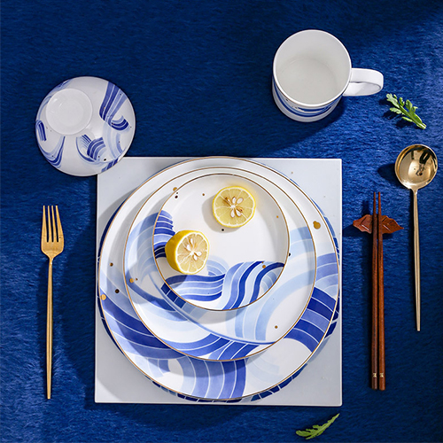 <b>芭蕉听雨酒店餐具摆台榴莲污视频下载</b>